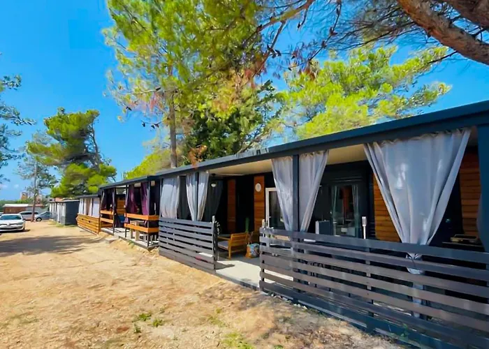 Holiday home Awesome In