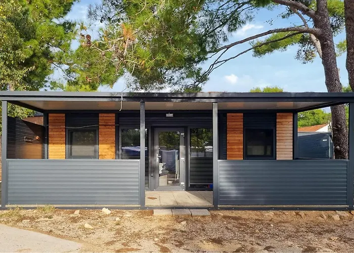 Holiday home Awesome In Privlaka (Zadar)