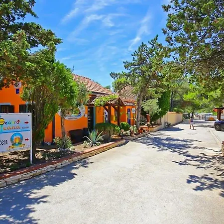 度假居 Awesome In *