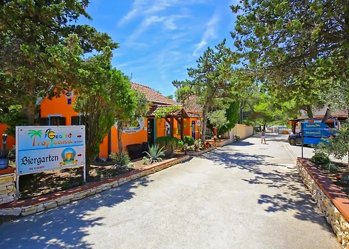 度假居 Awesome In *